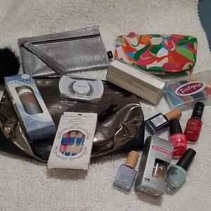 Bundle of Cosmetic Items
